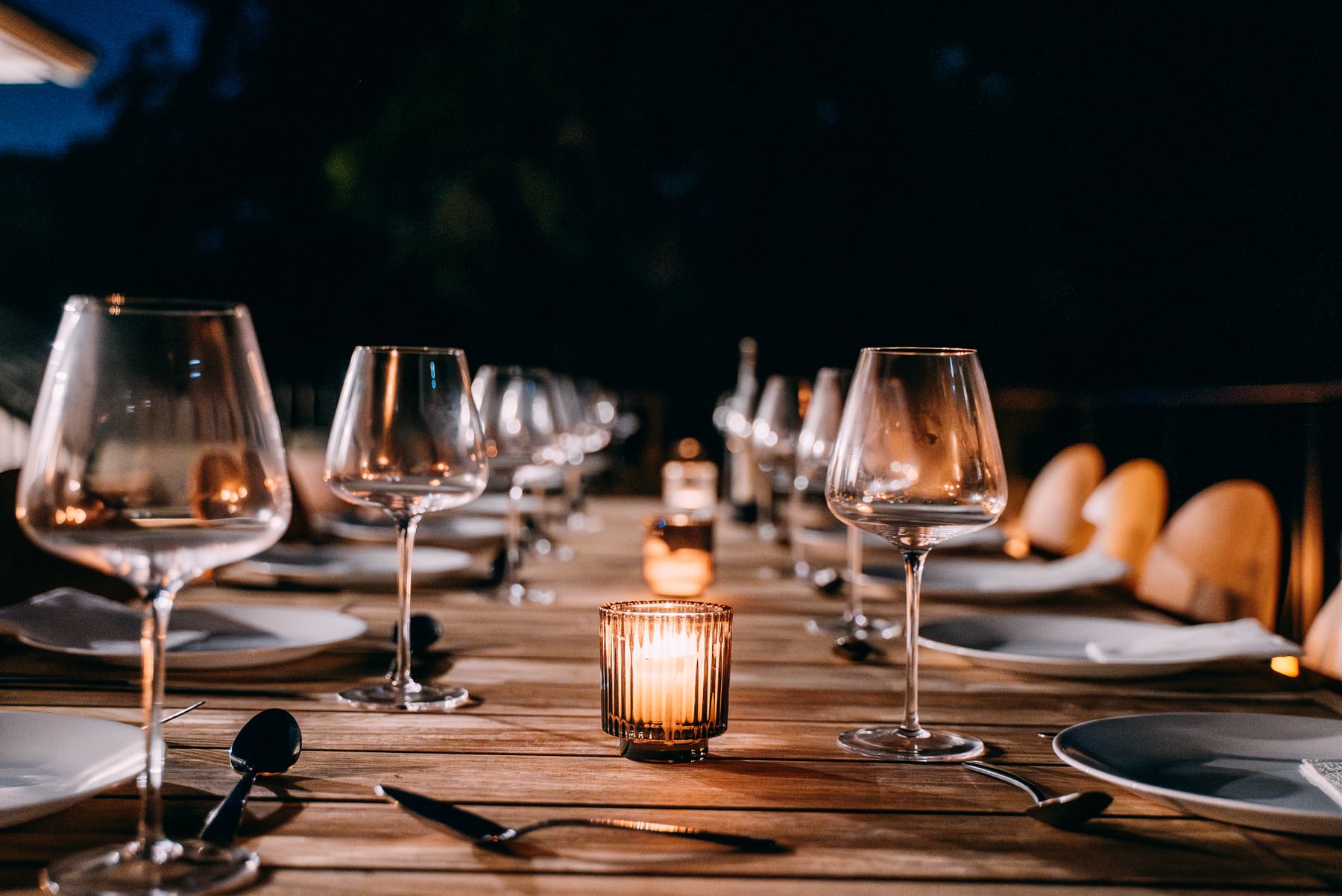 An Ahdama dinner table prepared for the evening